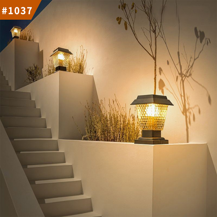outdoor gate pillar light