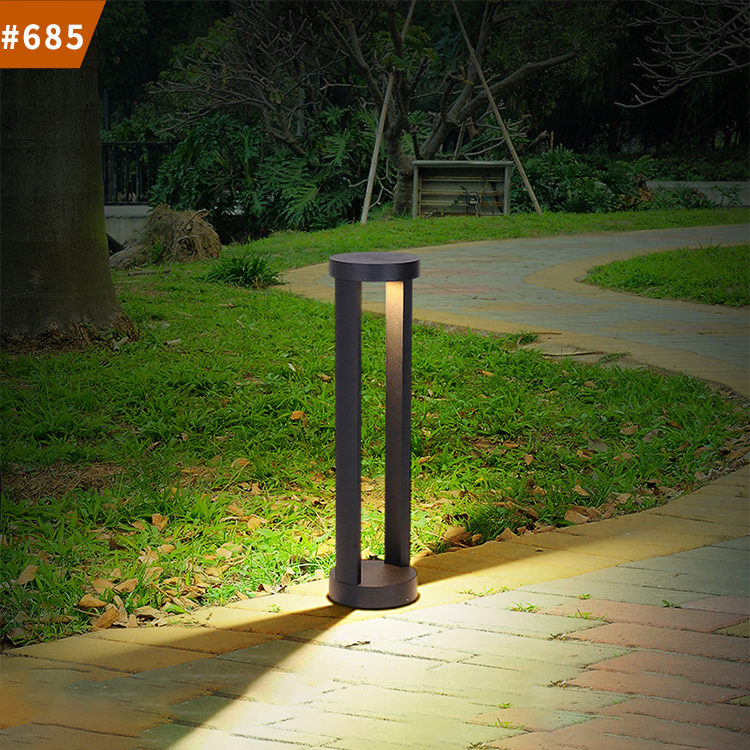 solar garden light pathway